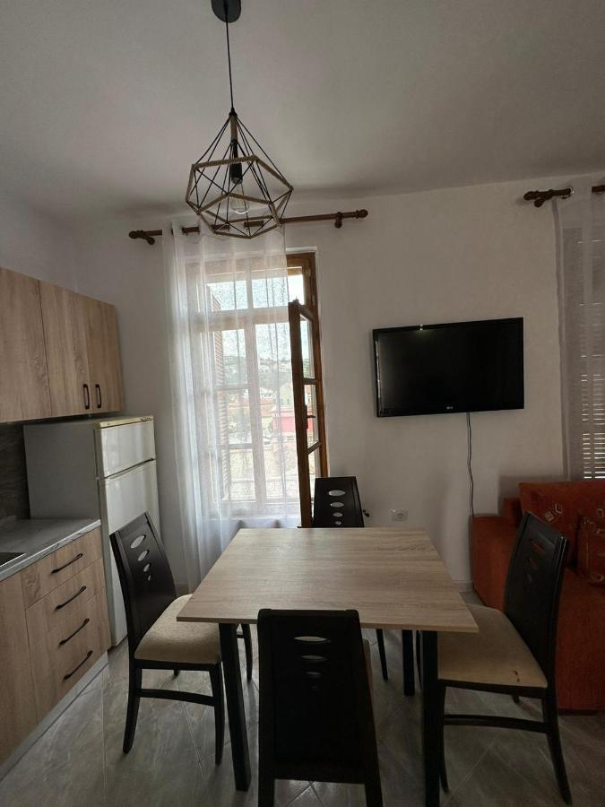 Central Charm Apartments Vlorë Εξωτερικό φωτογραφία