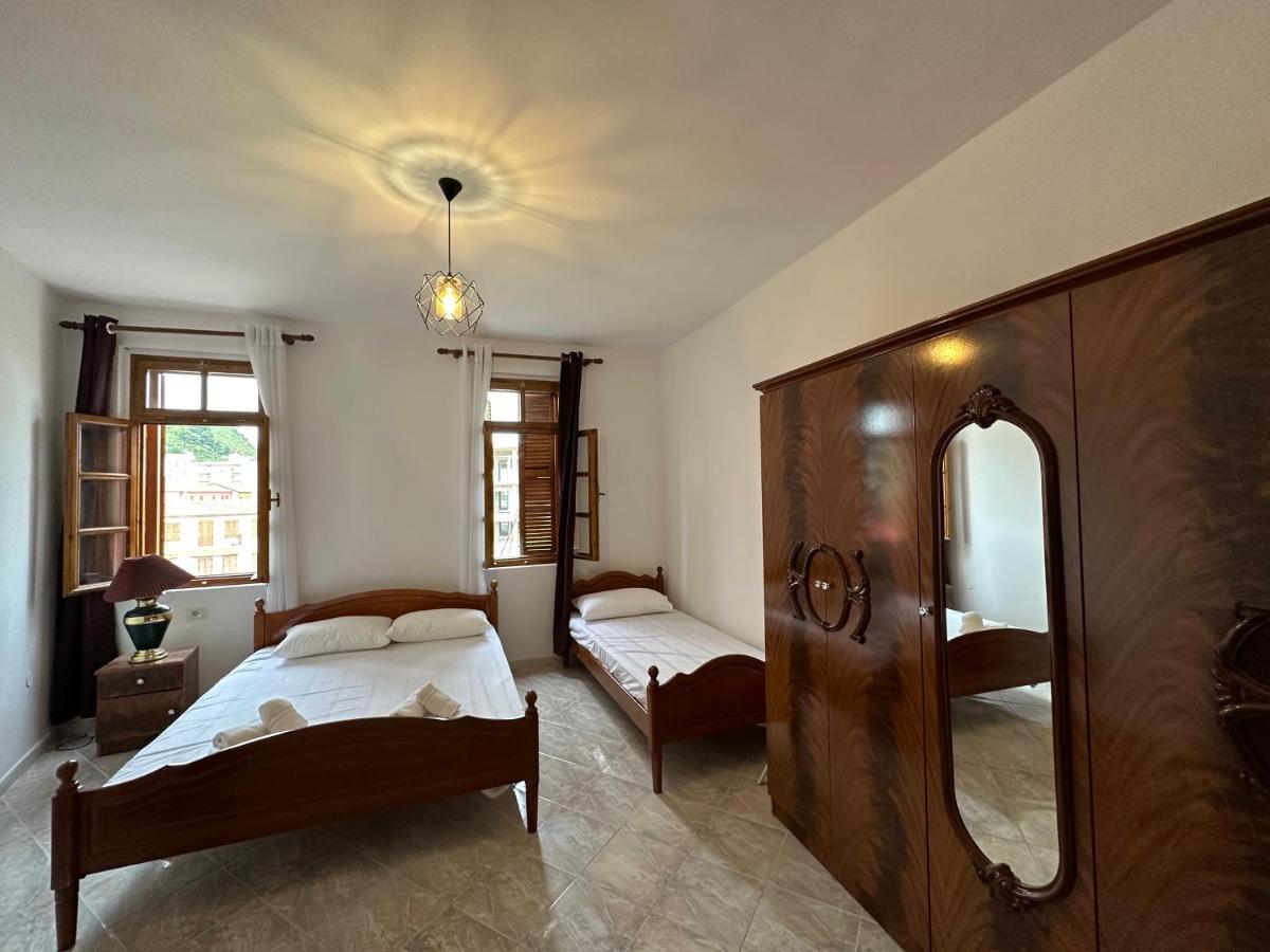 Central Charm Apartments Vlorë Εξωτερικό φωτογραφία