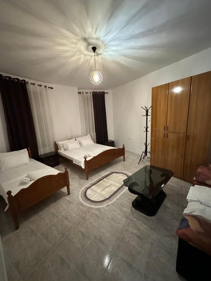 Central Charm Apartments Vlorë Εξωτερικό φωτογραφία